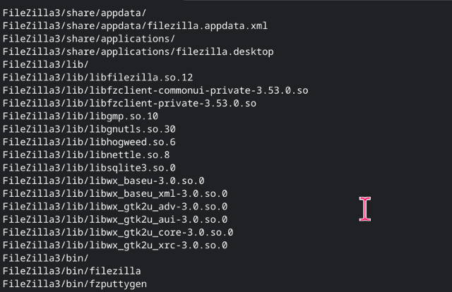 title :『 chromebookでFTPを使う 』画像説明文 :そこでターミナルを起動して先ずはlsコマンドでファイルを確認します。Linuxフォルダに確かにfilezillaのtar.bz2ファイルがあります。そこでtar jxvf FileZilla_3.53.0_x86_64-linux-gnu.tar.bz2と入力すると解凍が始まりました。